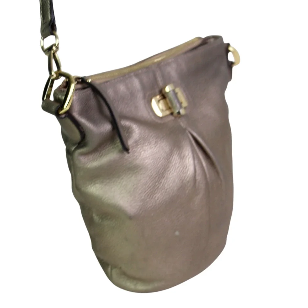 B. Makowsky GOLDEN BEIGE GENUINE LEATHER X-BODY SHOULDER BAG HANDBAG BOHO PURSE